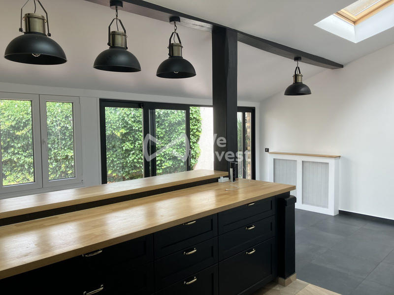 Maison - 137 m² - 6 pièces