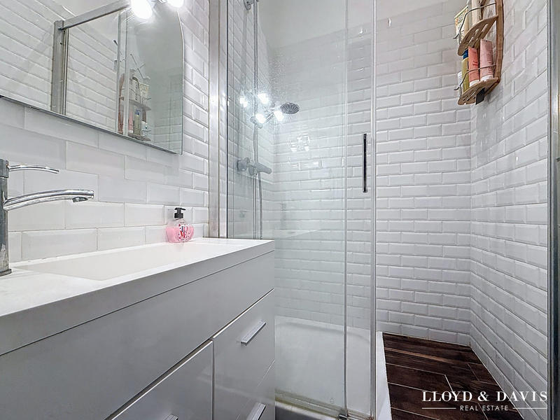 Maison - 185 m² - 6 pièces