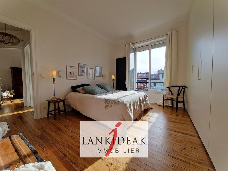 Duplex - 188 m² - 6 pièces