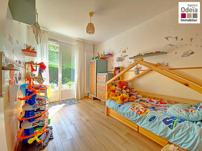 Maison - 99 m² - 5 pièces