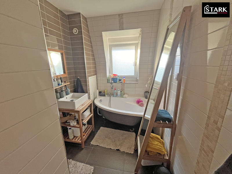 Immeuble - 146 m² - 8 pièces