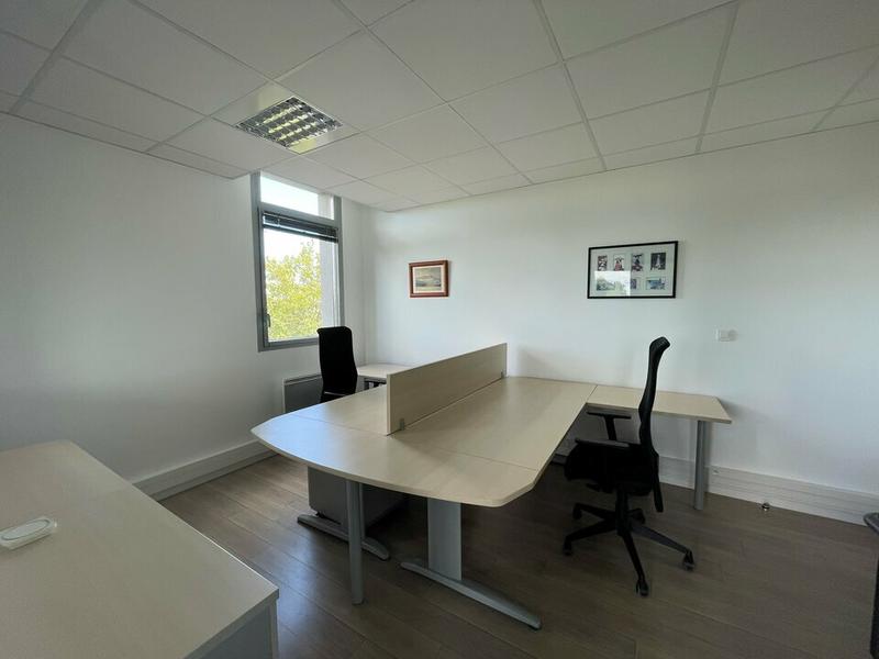 Bureau - 59 m²