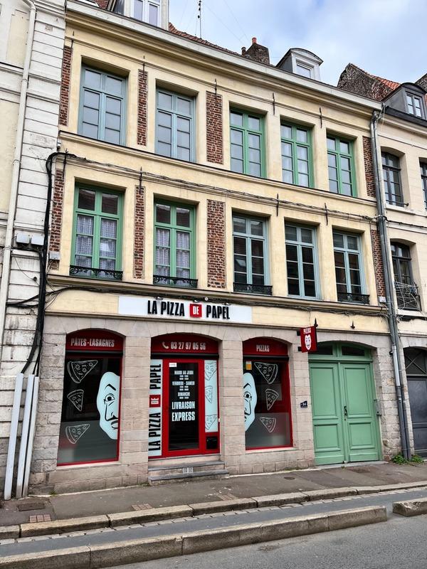 Immeuble - 300 m² - 17 pièces