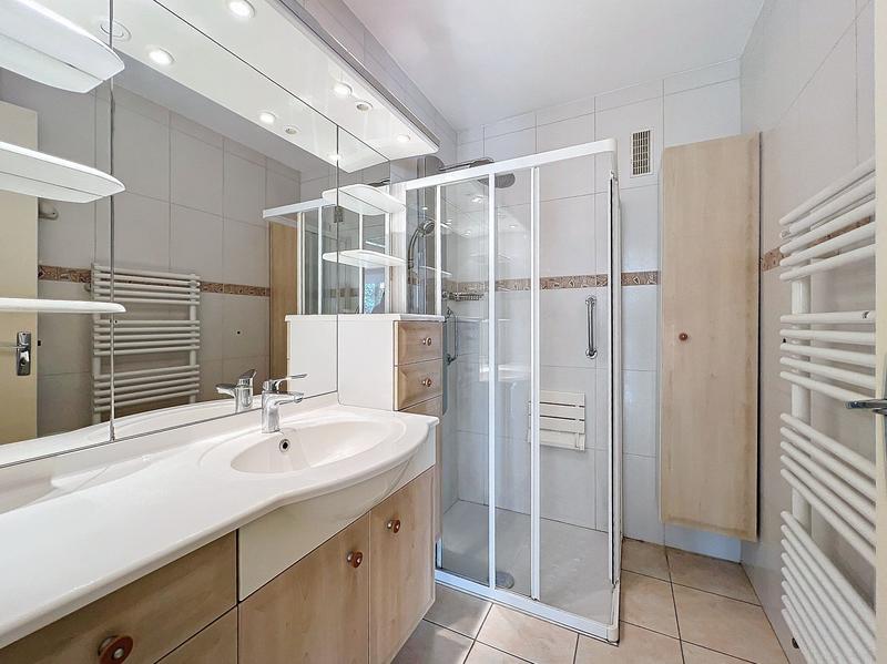 Appartement - 98 m² - 5 pièces