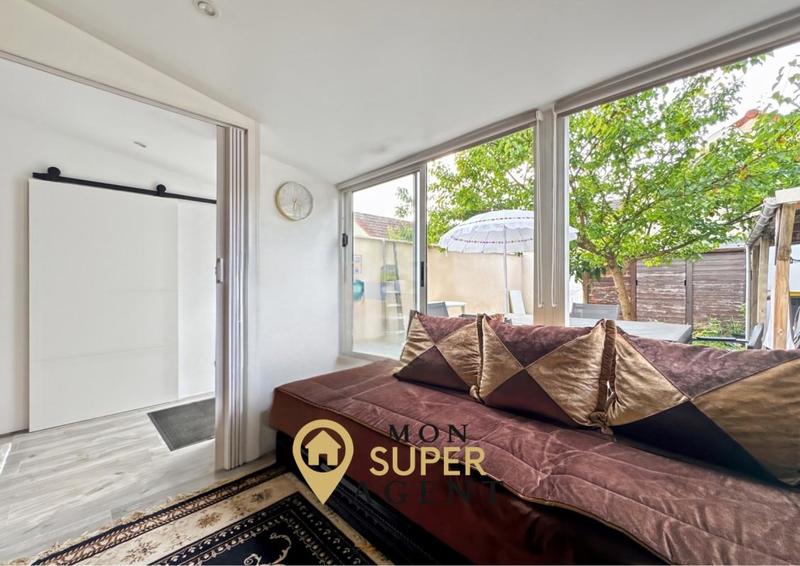 Maison - 96 m² - 5 pièces