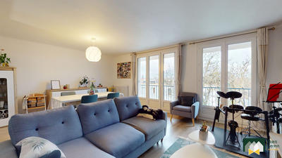 Appartement - 79 m² - 5 pièces