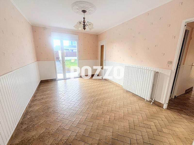 Maison - 182 m² - 9 pièces
