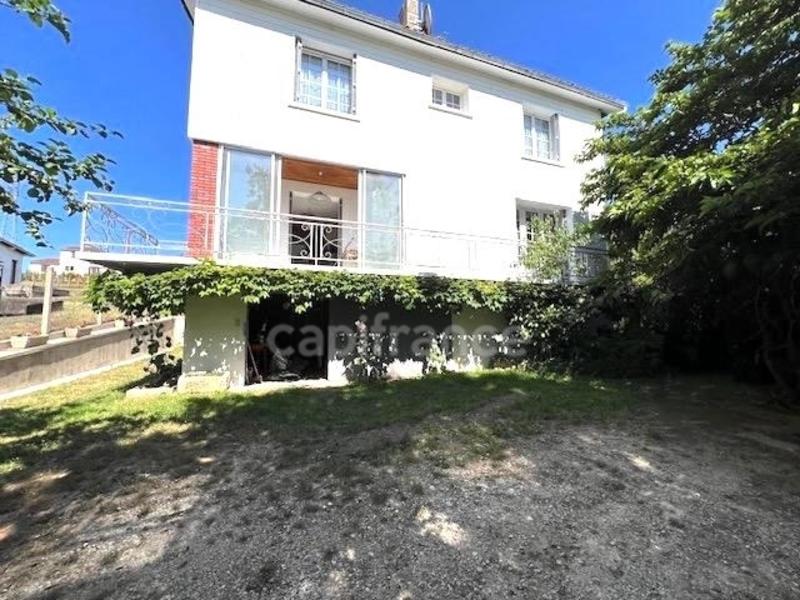 Maison - 171 m² - 8 pièces