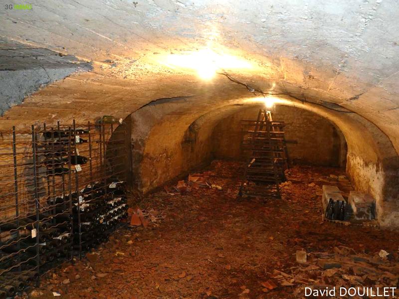 Maison - 225 m² - 9 pièces