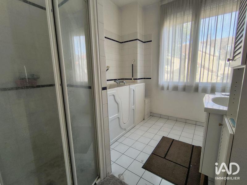 Appartement - 80 m² - 3 pièces