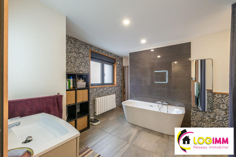 Maison - 165 m² - 7 pièces