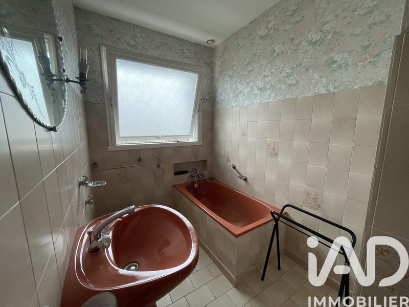 Maison - 206 m² - 10 pièces