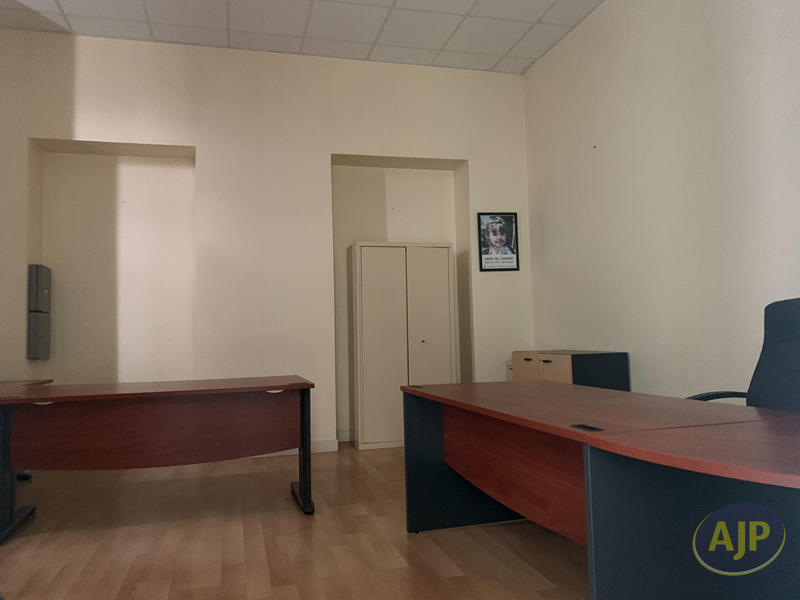 Immeuble - 14 pièces