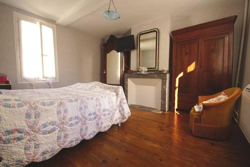 Viager - Maison de ville - 209 m² - 7 pièces