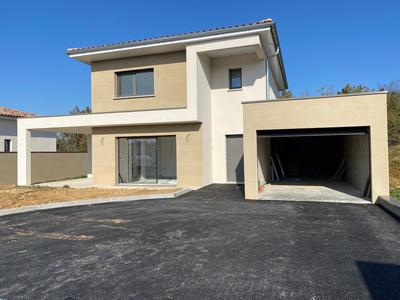 Maison - 128 m² - 5 pièces