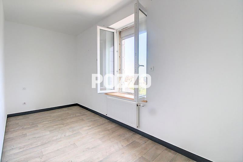 Appartement - 70 m² - 5 pièces