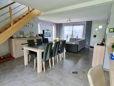 Maison traditionnelle - 124 m² - 7 pièces