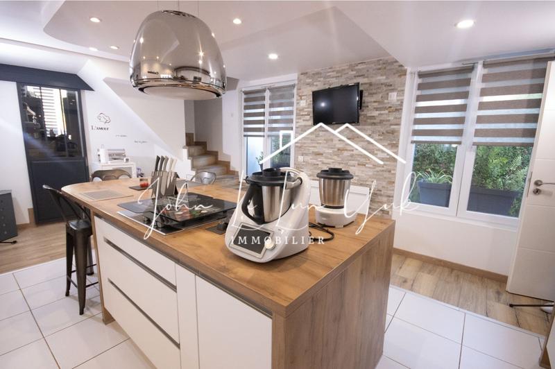 Maison - 136 m² - 6 pièces