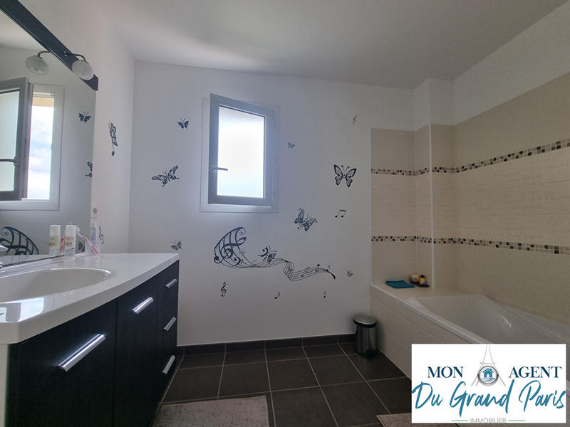 Maison - 146 m² - 6 pièces