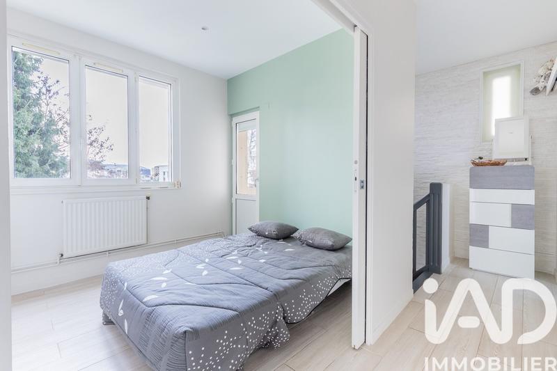 Appartement - 92 m² - 4 pièces