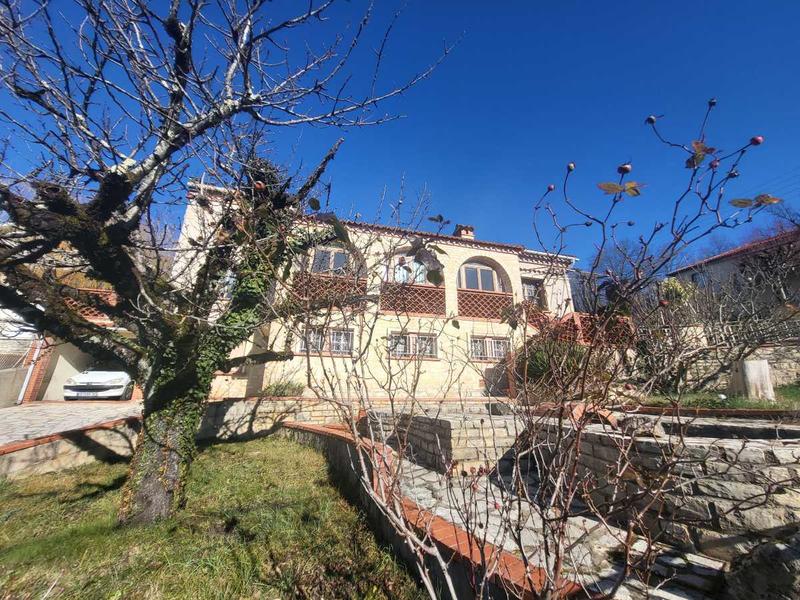 Maison de ville - 142 m² - 8 pièces