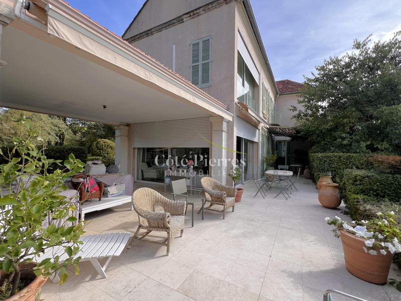 Maison - 178 m² - 6 pièces