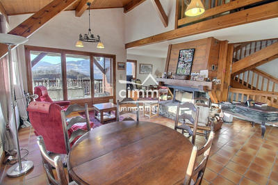 Châlet - 225 m² - 6 pièces