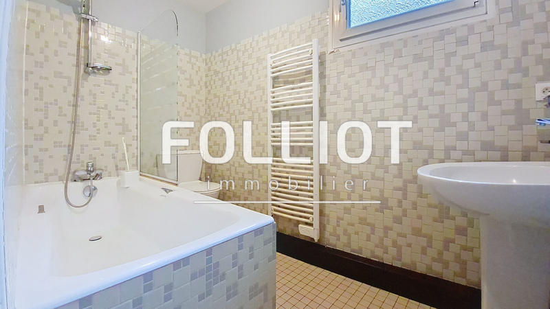 Maison - 92 m² - 5 pièces