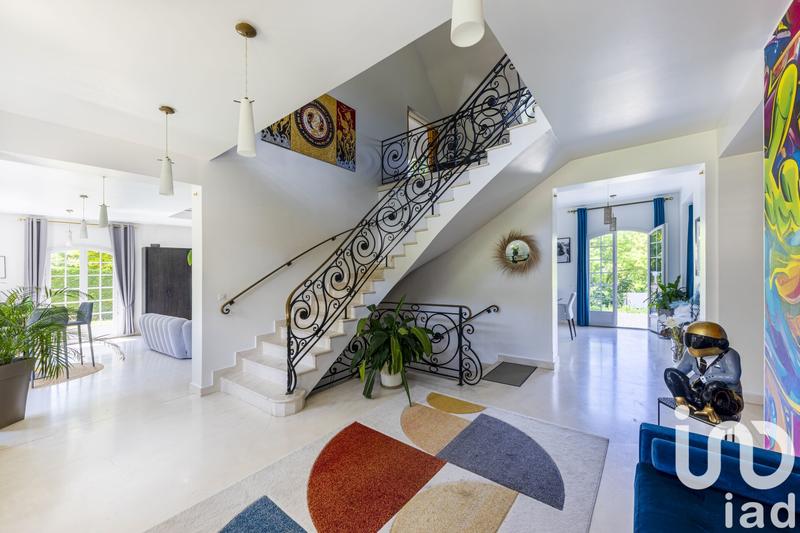 Maison - 264 m² - 8 pièces