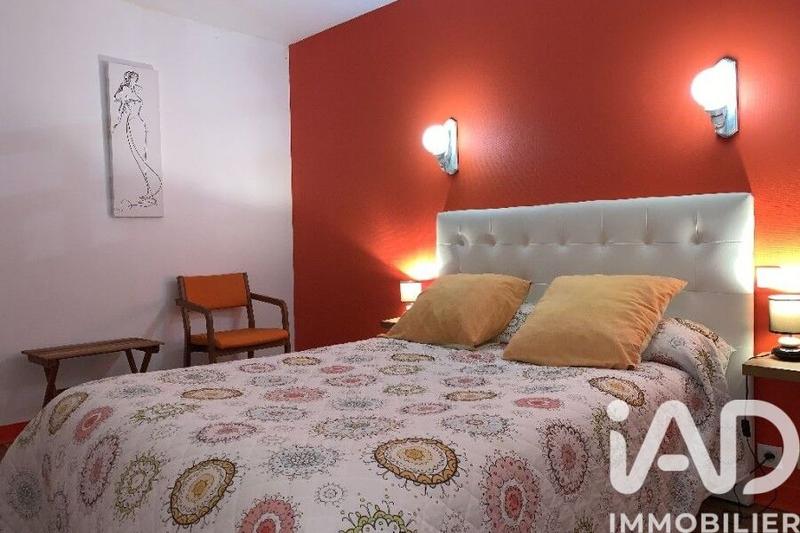 Maison - 700 m² - 15 pièces