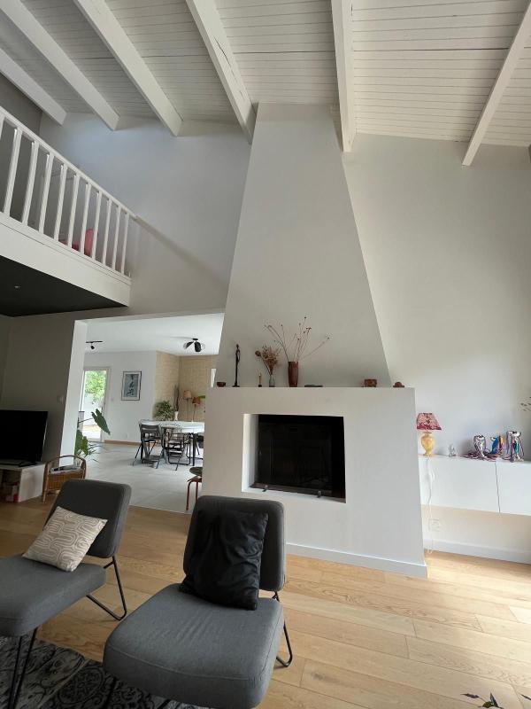 Maison - 180 m² - 5 pièces