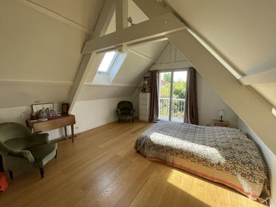 Maison - 183 m² - 7 pièces