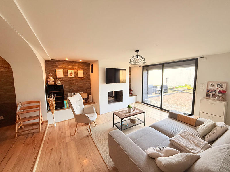 Maison - 194 m² - 7 pièces