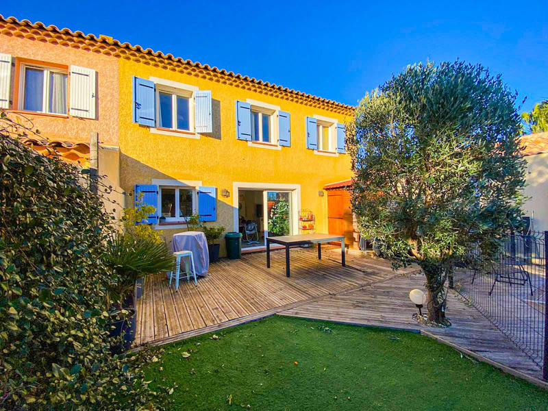 Maison - 93 m² - 4 pièces