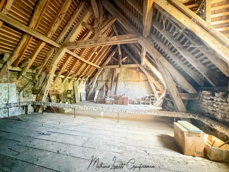 Maison - 280 m² - 11 pièces