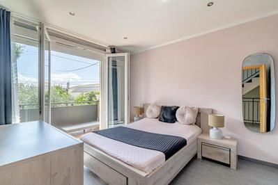 Maison - 213 m² - 6 pièces