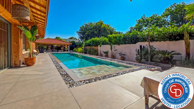 Maison - 250 m² - 6 pièces