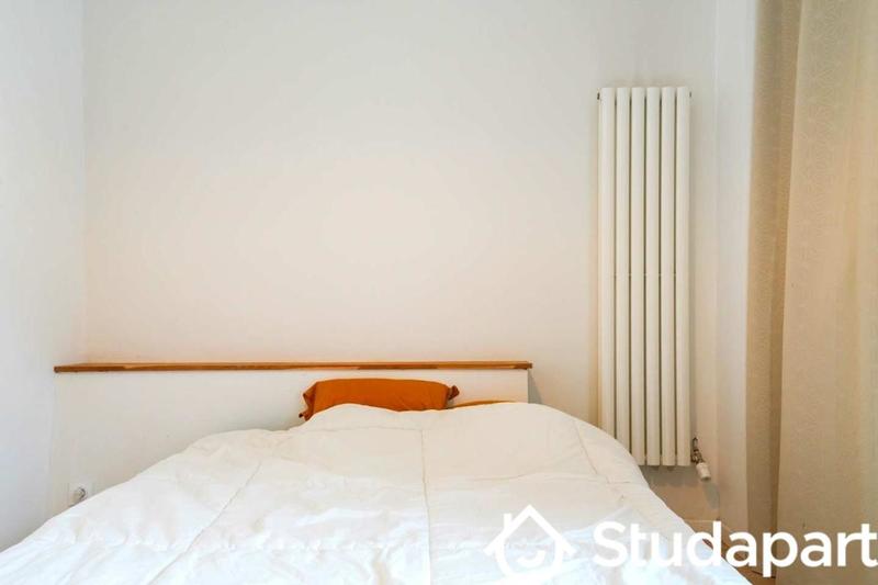 Chambre - 12 m² - 1 pièce