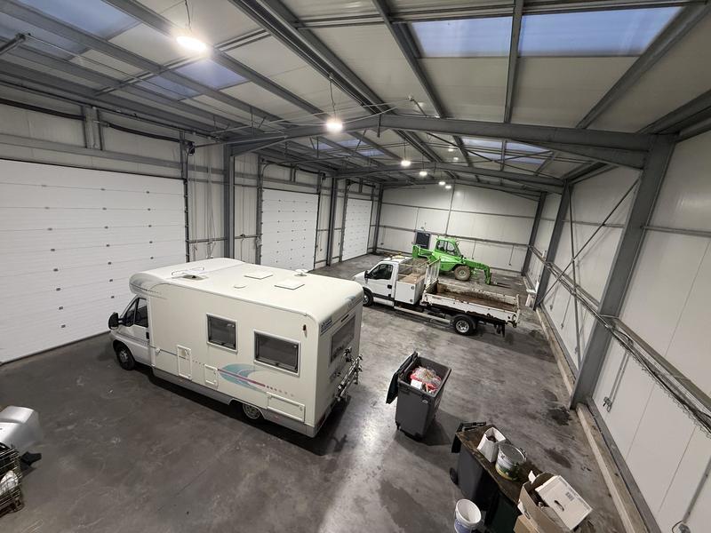 Local commercial - 490 m² - 2 pièces