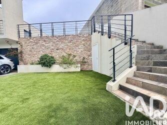 Maison - 225 m² - 5 pièces