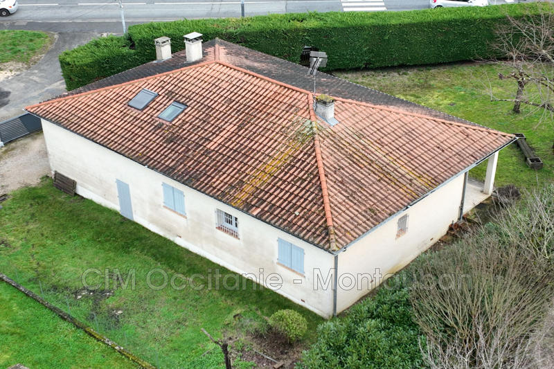Local commercial - 135 m² - 7 pièces