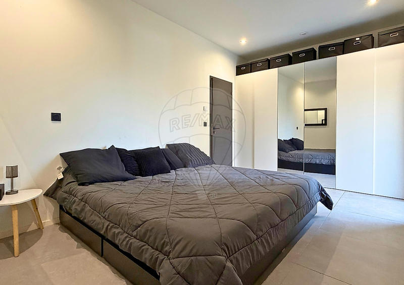 Villa - 232 m² - 6 pièces