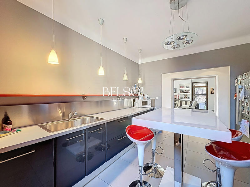 Maison - 458 m² - 7 pièces