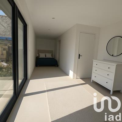 Maison - 200 m² - 7 pièces