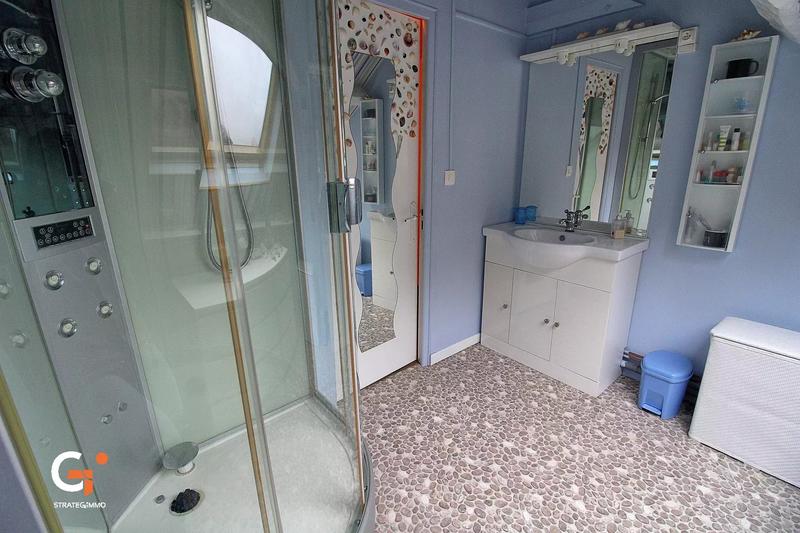 Maison - 189 m² - 6 pièces