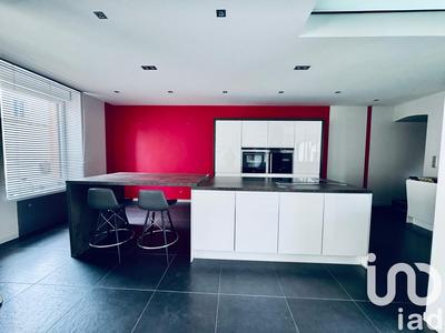 Maison de village - 304 m² - 7 pièces