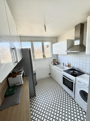 Appartement - 75 m² - 5 pièces