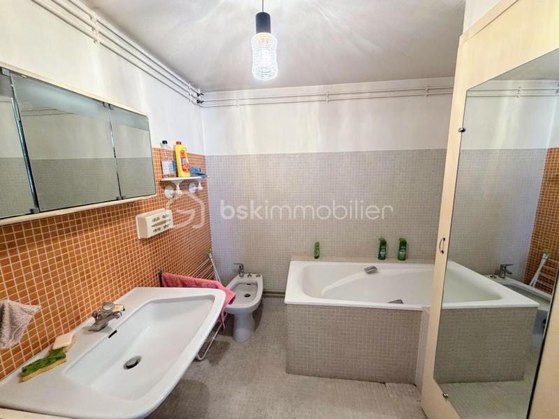 Maison d'architecte - 320 m² - 10 pièces