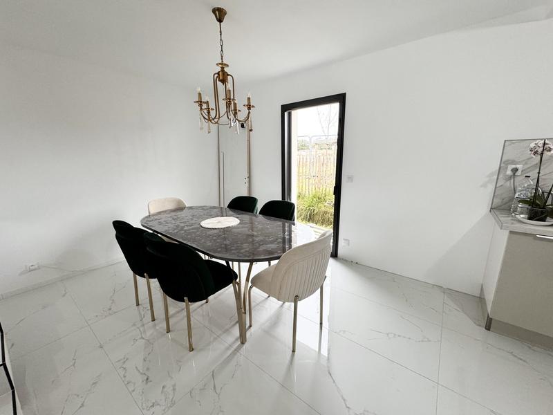 Maison contemporaine - 96 m² - 4 pièces
