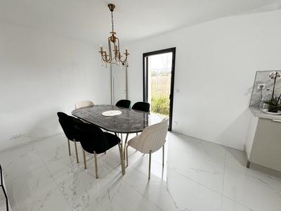Maison contemporaine - 96 m² - 4 pièces